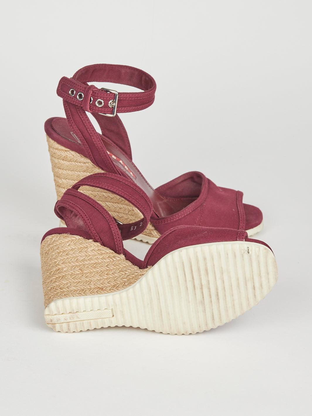 2010 Prada espadrilles in burgundy-colored open toe canvas with wedge W2110074  Prada 