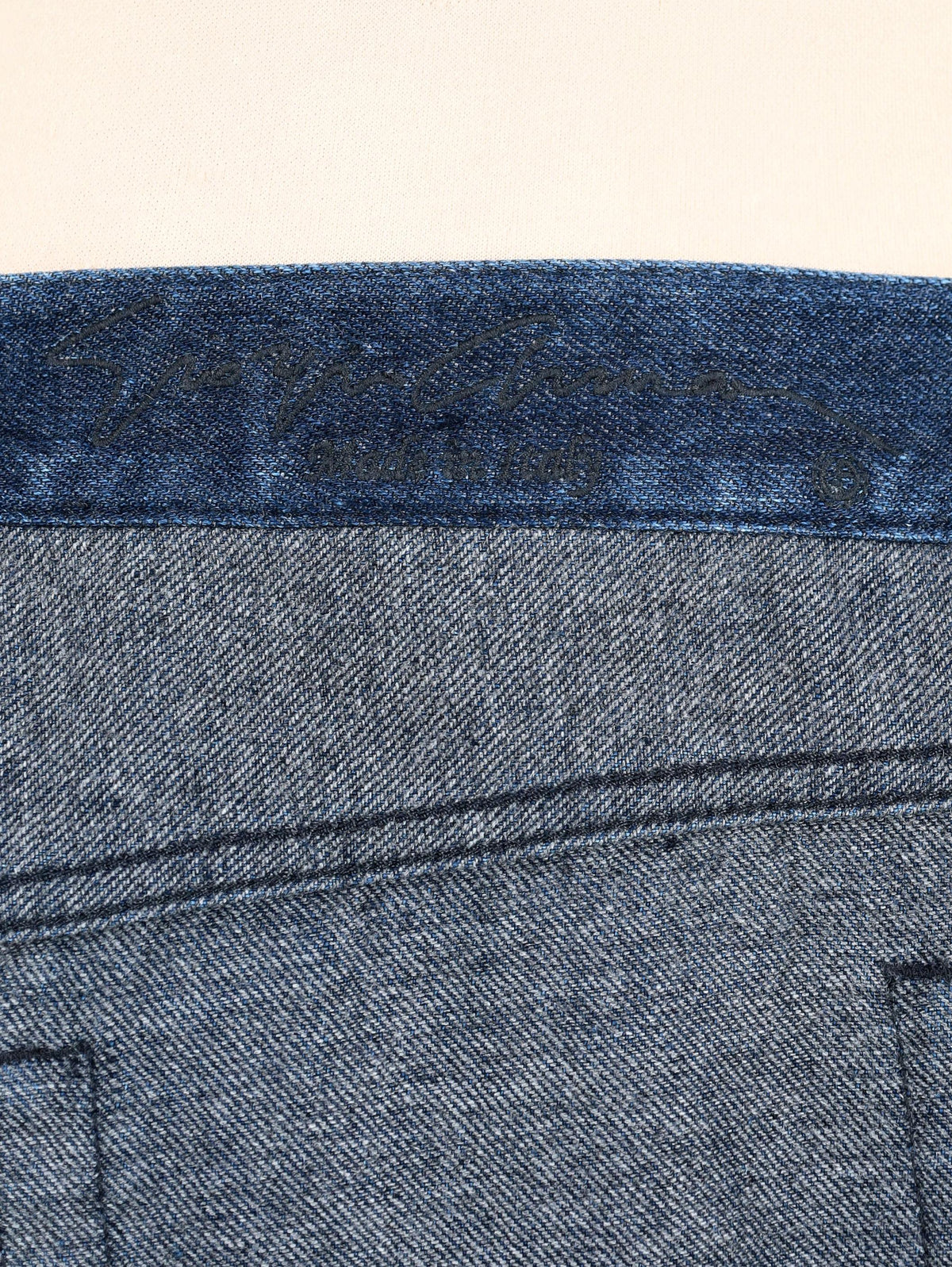 Giorgio Armani Straight Jeans WCV112503  Giorgio Armani 