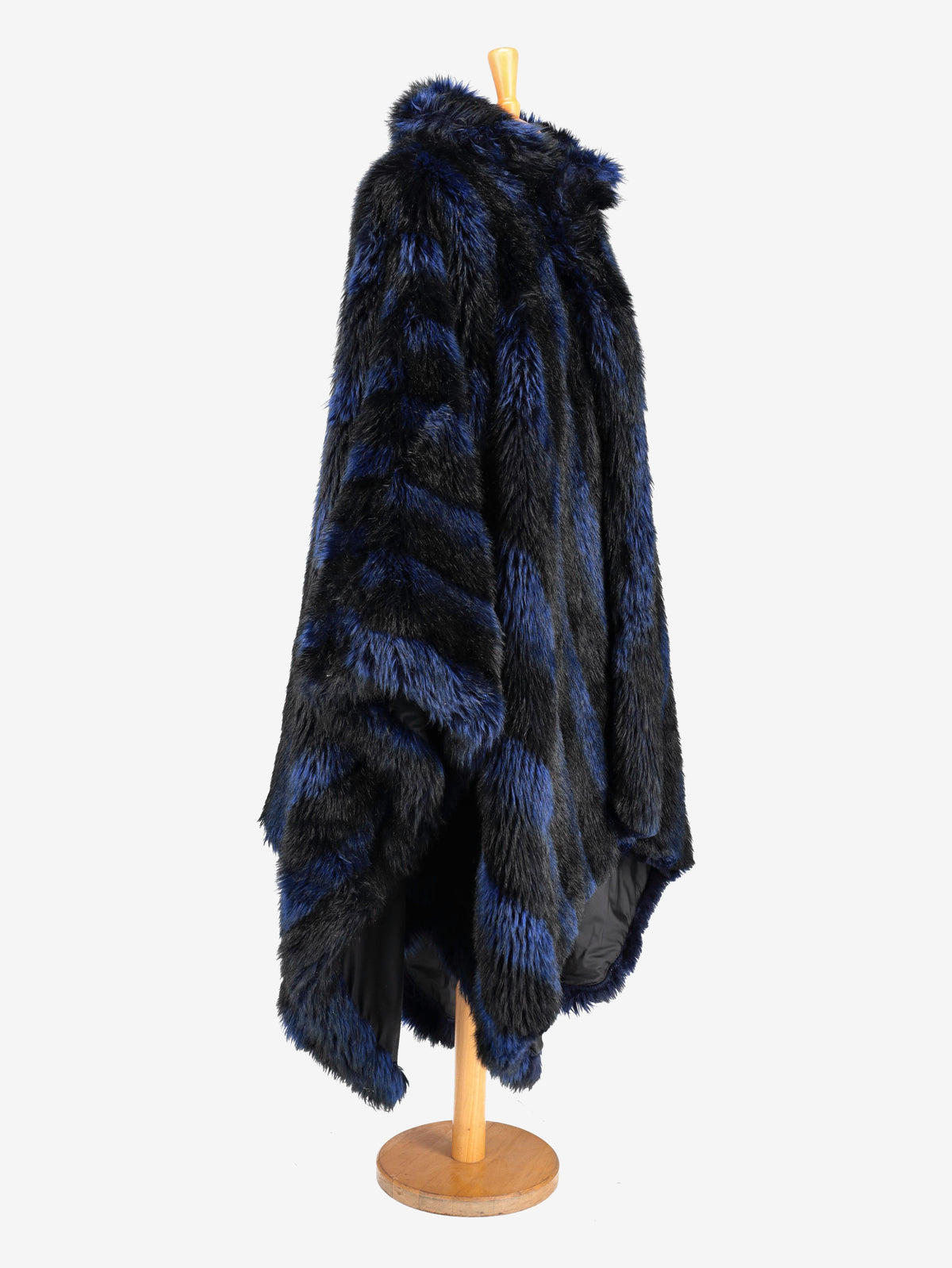 Emporio Armani 毛皮大衣