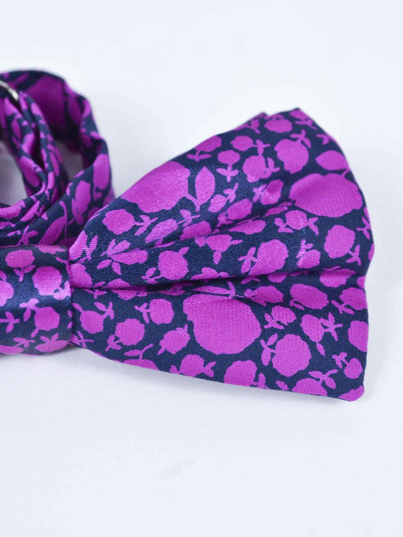 1980s silk bow tie with violet flowery print on black background W22050632  Vintage 