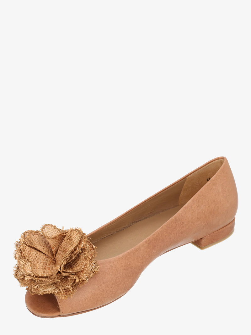 Stuart Weitzman Ballerina With Flower WCV2410106  Stuart Weitzman 