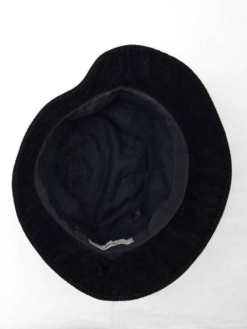 Y2K Prada hat in black velvet W2203304  Prada 