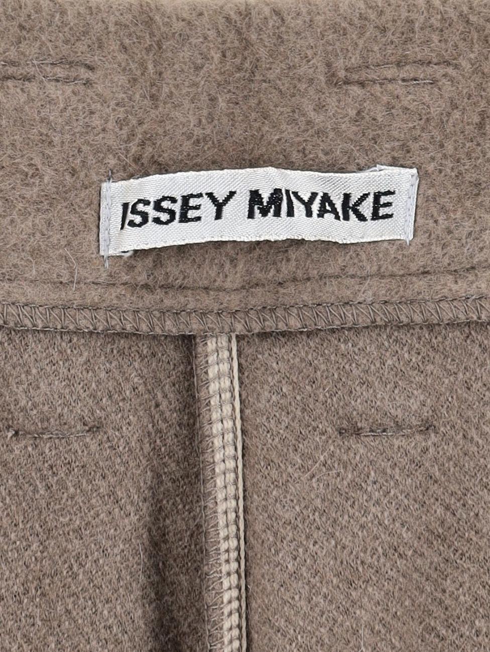 Pantaloni di lana Issey Miyake