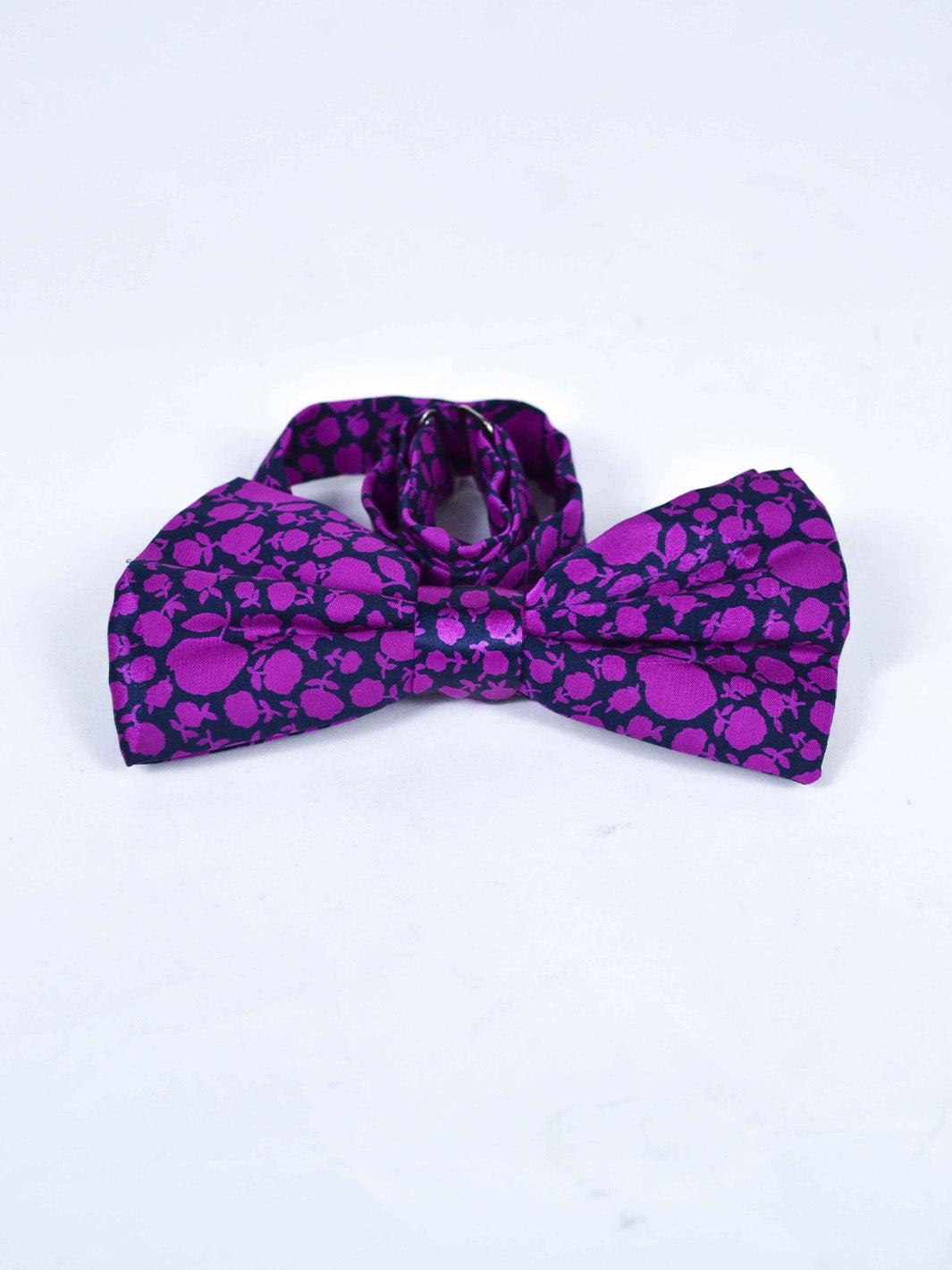 1980s silk bow tie with violet flowery print on black background W22050632  Vintage 