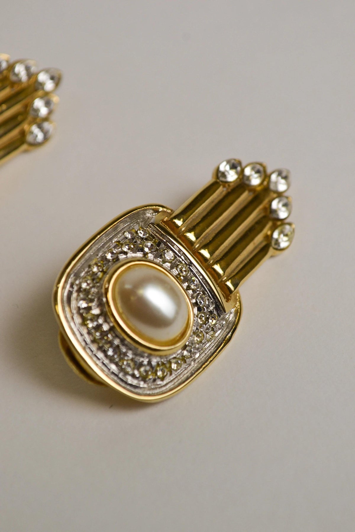Bozart Pearl Pendant Earrings W22040617  Bozart 