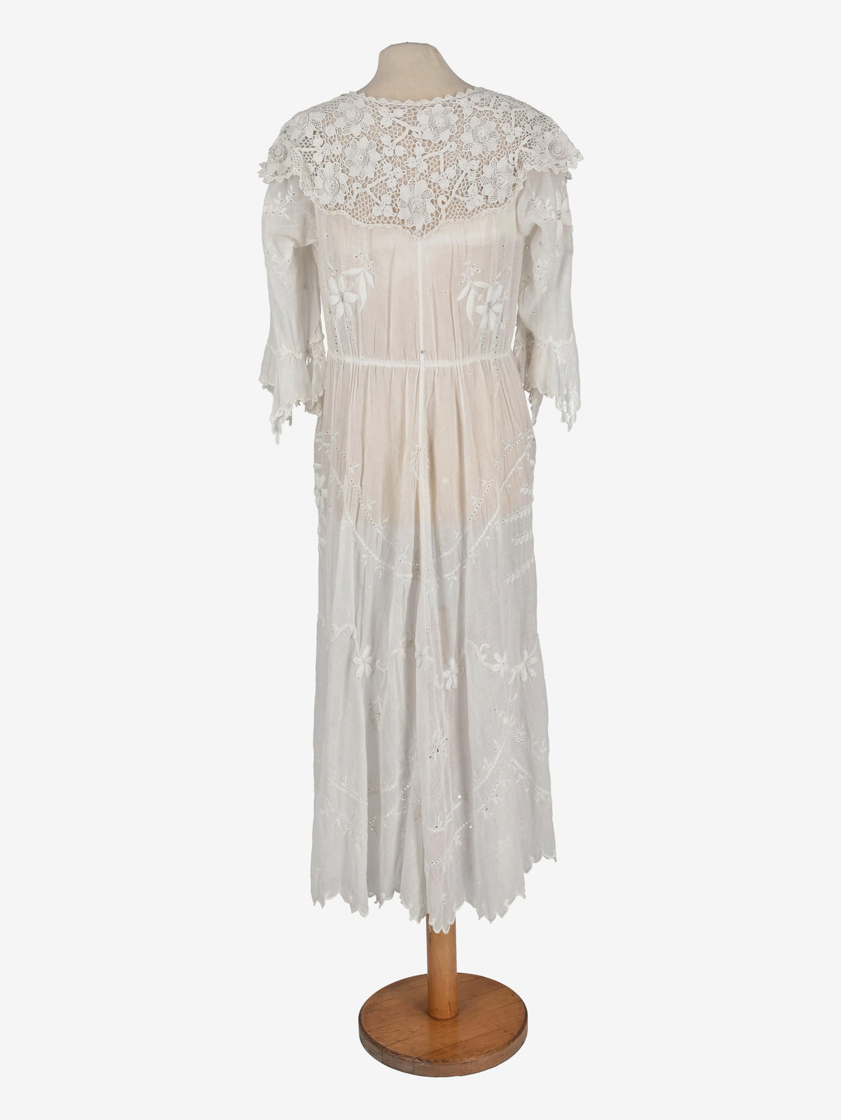 Antique 1800s Lace Nightgown L0000014  Vintage 