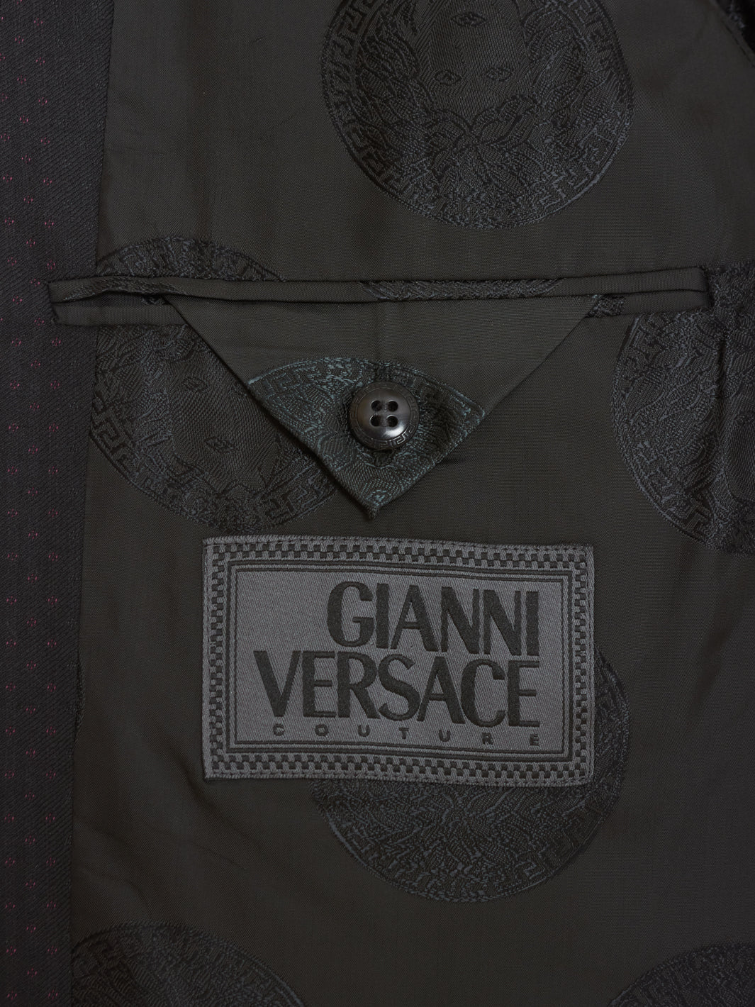 Gianni Versace 凉爽羊毛黑色西装