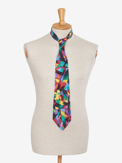Silk patterned tie
