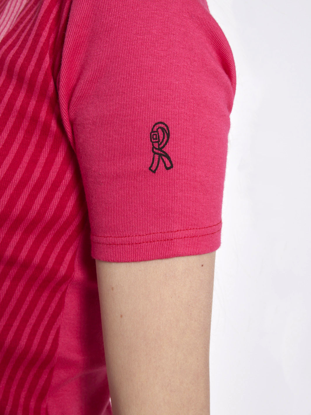 T-shirt anni '70 Roberta di Camerino a maniche corte in cotone stretch fucsia