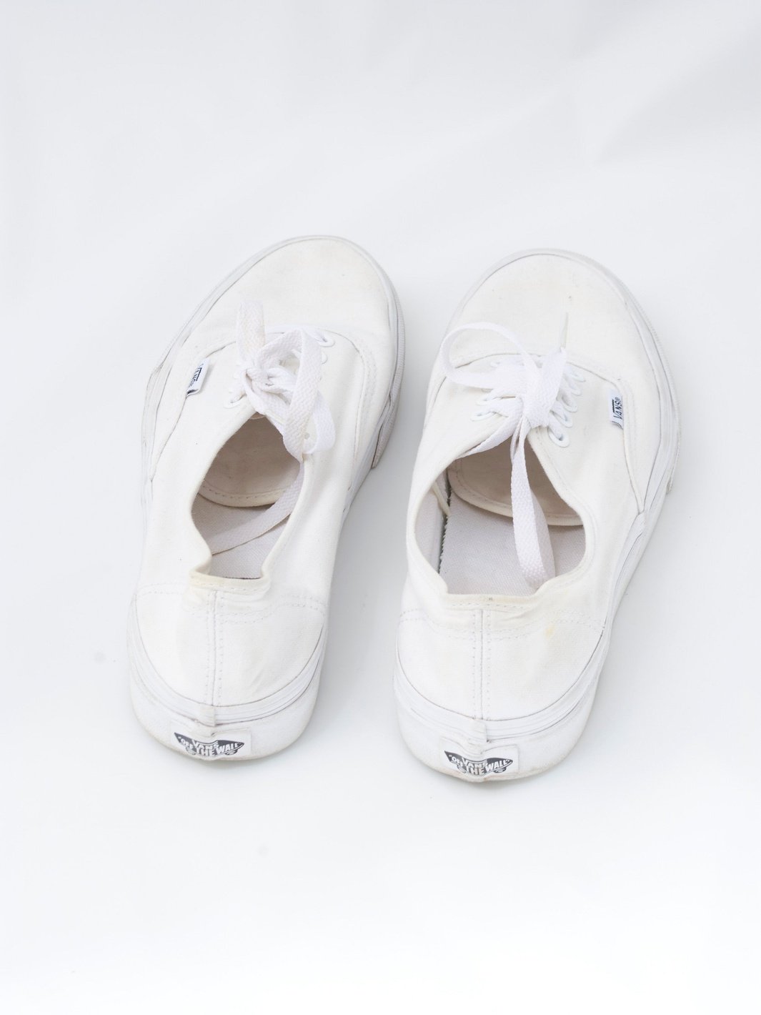 2010 Vans white canvas sneakers